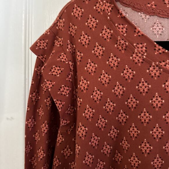 Democracy Women's Plus Size 3X Scoop Neck 3/4 Sleeve Burnt Orange Geometric Top - Picture 3 of 10